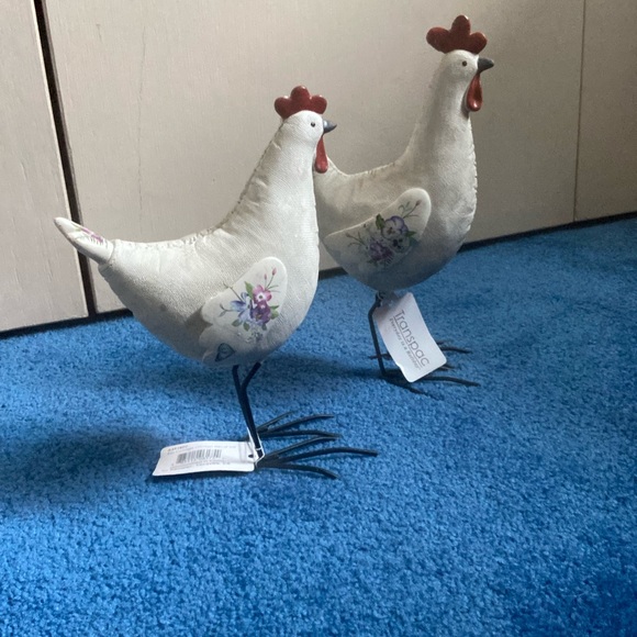 Decorative Country Chickens (2) - Picture 2 of 3
